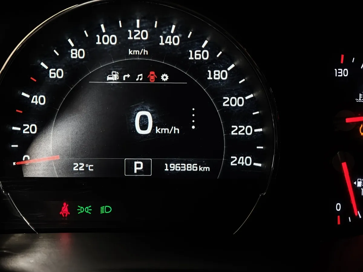 Kia Sorento 2.2 D AT AWD (5 мест) (200 л.с.) Prestige Серый в АВИЛОН. Слайд №18