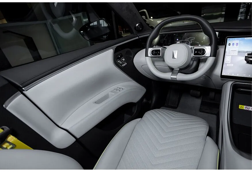 Avatr 11 116 kWh 4WD (578 л.с.) 5 мест Черный в АВИЛОН. Слайд №12