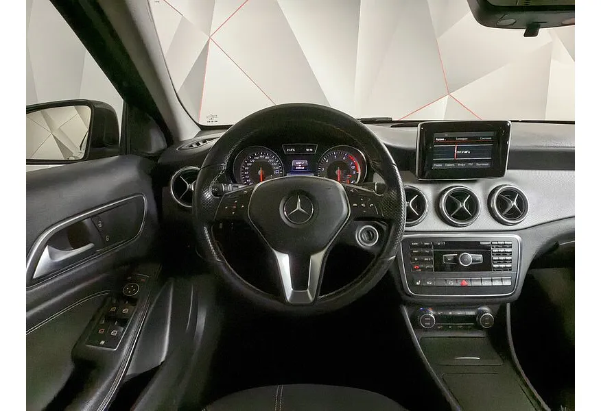 Mercedes-Benz GLA 250 7G-DCT 4MATIC (211 л.с.) Особая серия Черный в АВИЛОН. Слайд №15