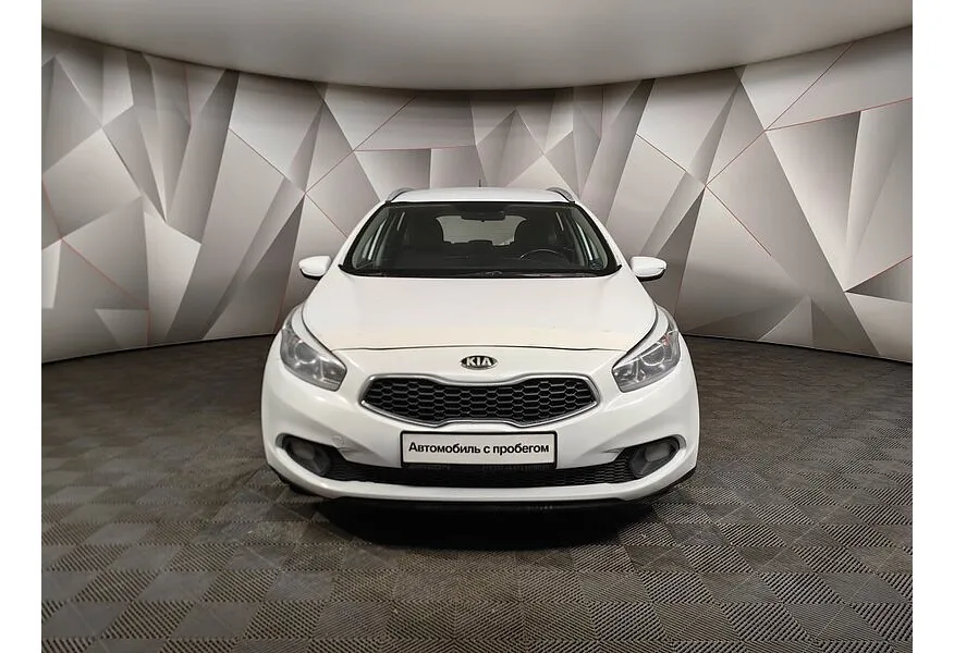 Kia Ceed 1.6 MT (129 л.с.) Comfort Белый в АВИЛОН. Слайд №7
