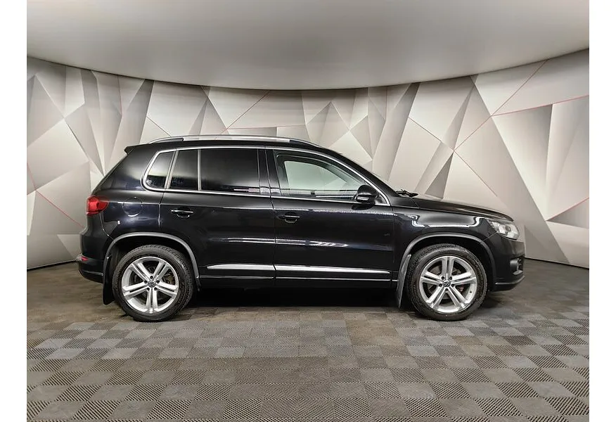 АВИЛОН - Volkswagen Tiguan 2.0 TSI 4Motion AT (180 л.с.) Sport & Style Черный - slide 3