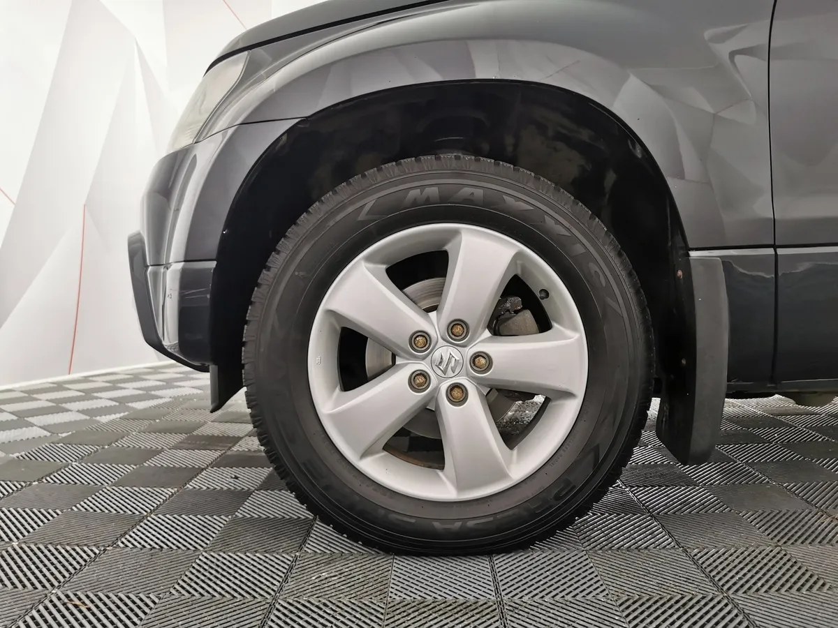 Suzuki Grand Vitara 2.4 AT (169 л.с.) Черный в АВИЛОН. Слайд №9
