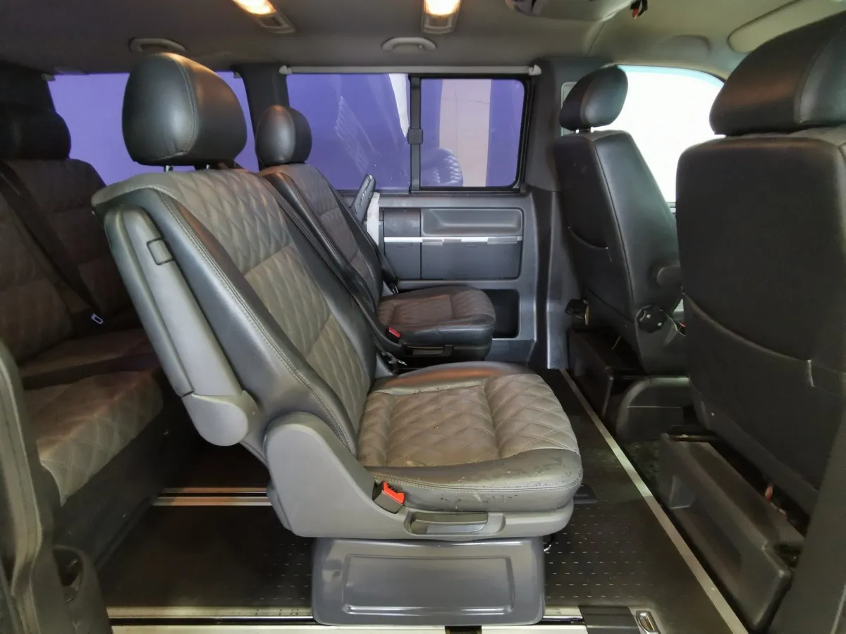 Volkswagen Caravelle 2.0 TDI DSG 4Motion L1 (150л.с.) Comfortline Серый в АВИЛОН. Слайд №13