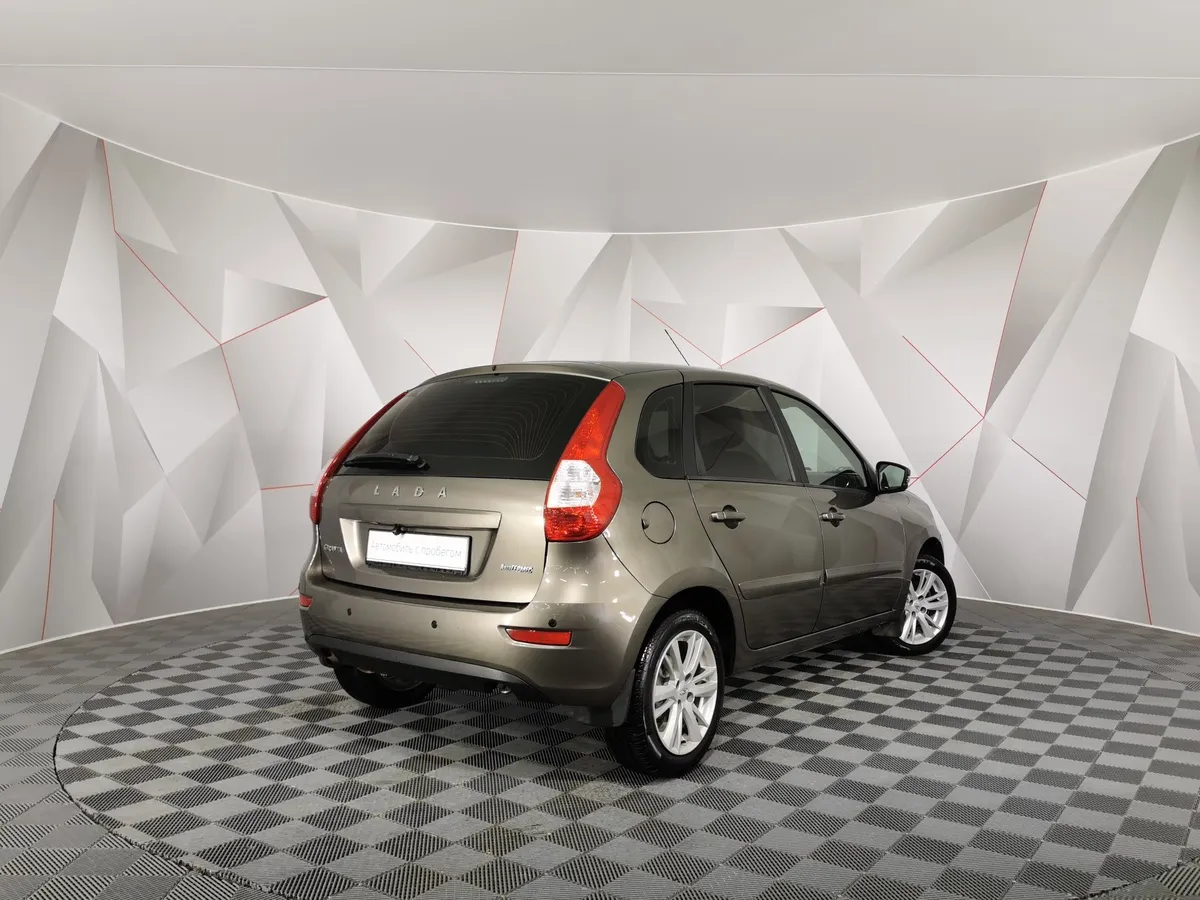 ВАЗ (Lada) Granta 1.6 AT (98 л.с.) Коричневый в АВИЛОН. Слайд №2