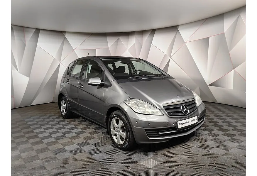 Mercedes-Benz A-Класс A 180 Autotronic (116 л.с.) Серый в АВИЛОН. Слайд №2