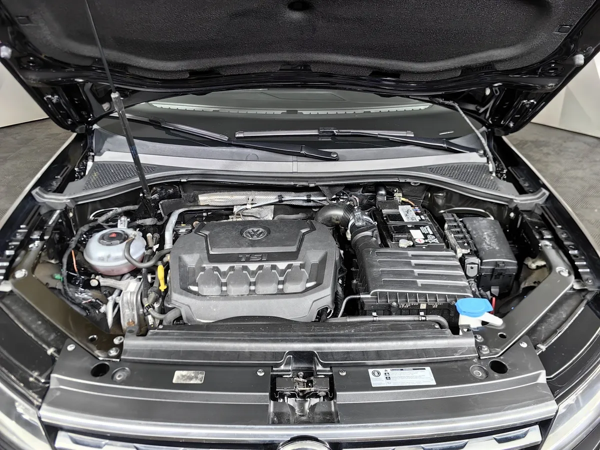 Volkswagen Tiguan 2.0 TSI 4Motion DSG (180 л.с.) Comfortline Черный в АВИЛОН. Слайд №11