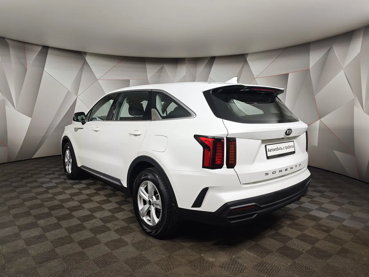 Kia Sorento 2.5 MPI 2WD AT (180 л.с.) Classic Белый в АВИЛОН. Слайд №4