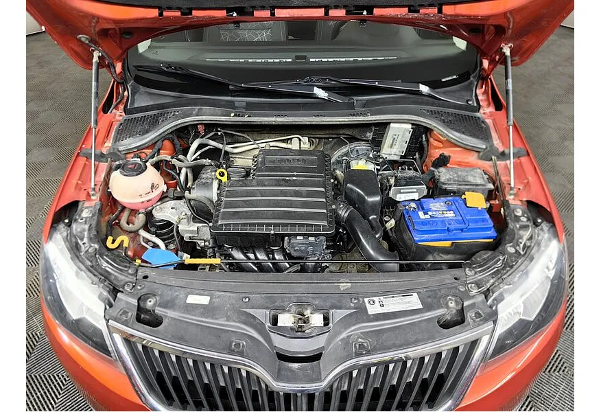 Skoda Rapid 1.6 AT (110 л.с.) Active Оранжевый в АВИЛОН. Слайд №11
