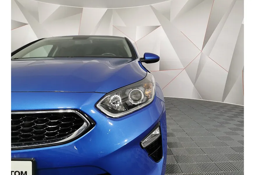Kia Ceed 1.6 MPI AT (128 л.с.) Luxe Синий в АВИЛОН. Слайд №10