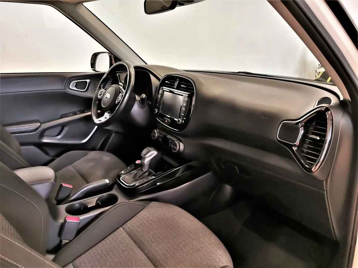 Kia Soul 1.6 MPI AT (123 л.с.) Prestige Белый в АВИЛОН. Слайд №12