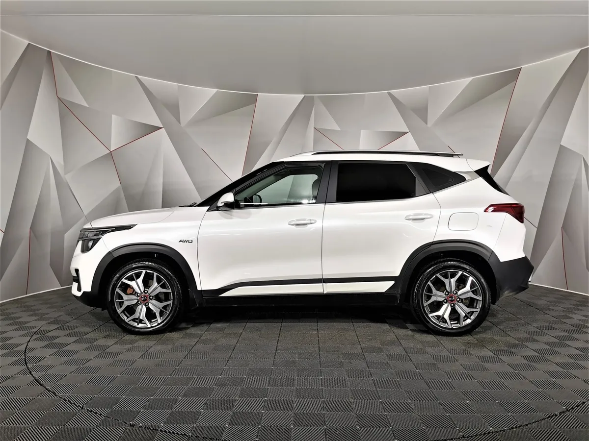 Kia Seltos 2.0 MPI 4WD IVT (149 л.с.) Luxe Белый в АВИЛОН. Слайд №5