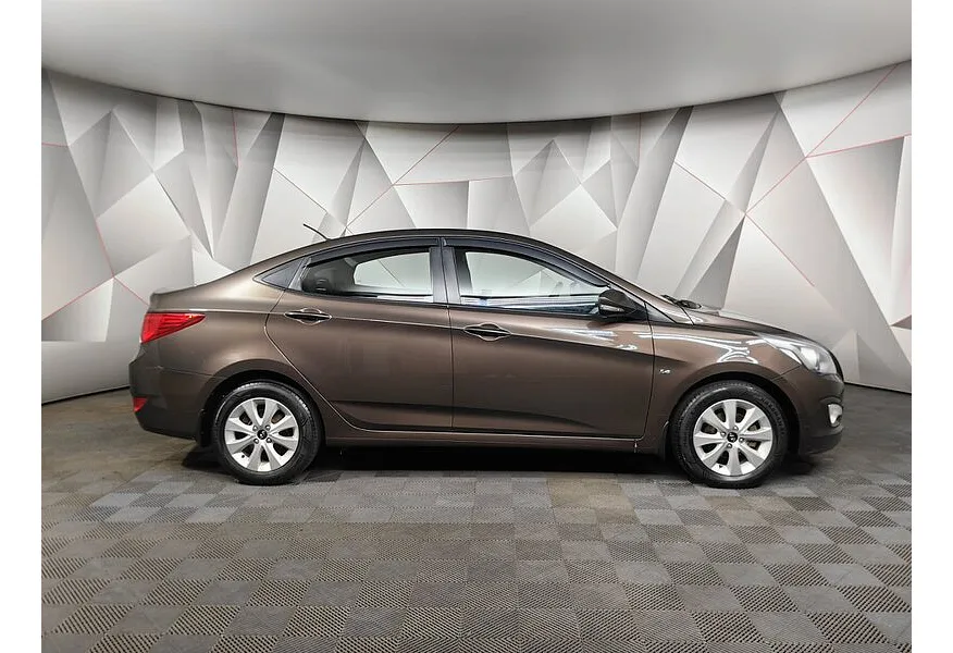 LIVE. Слайд №4