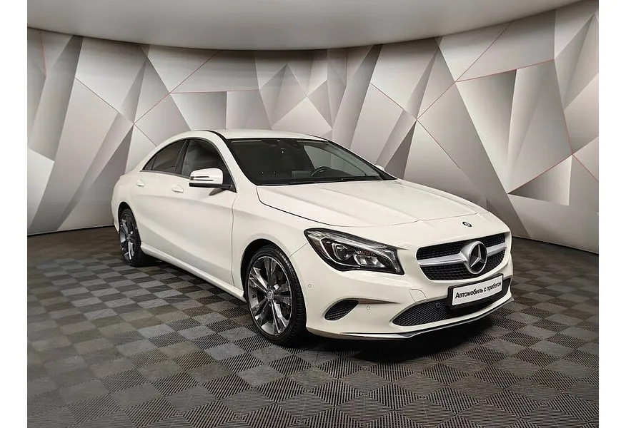 Mercedes-Benz CLA 200 7G-DCT (156 л.с.) Белый в АВИЛОН. Слайд №2