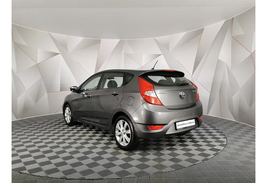 Hyundai Solaris 1.6 AT (123 л.с.) Family Серый в АВИЛОН. Слайд №4