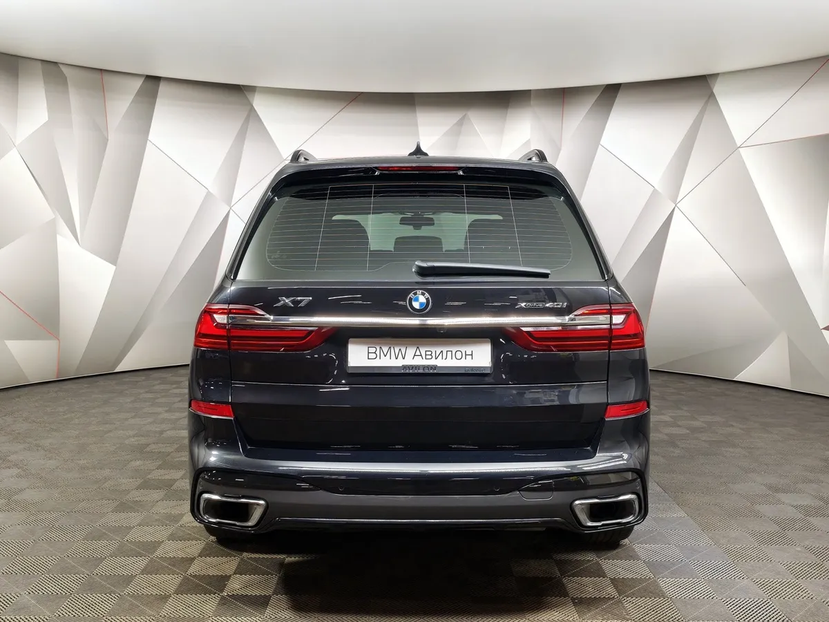 BMW X7 xDrive40i Steptronic (340 л.с.) Черный в АВИЛОН. Слайд №4