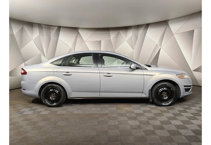 Ford Mondeo 1.6 Ti-VCT MT (120 л.с.) Ambiente Голубой в АВИЛОН. Слайд №6