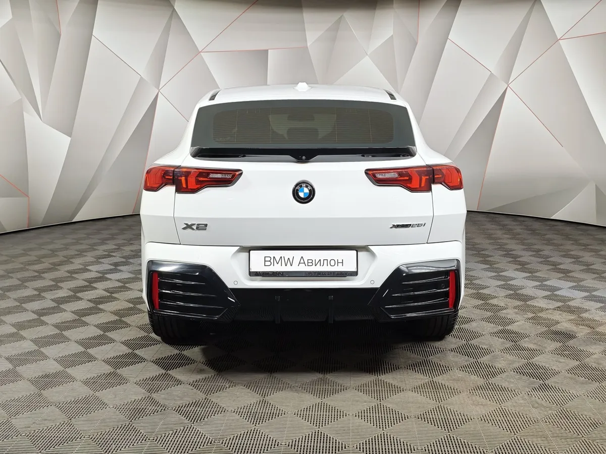 BMW X2 25i xDrive AT (204 л.с.) Белый в АВИЛОН. Слайд №4