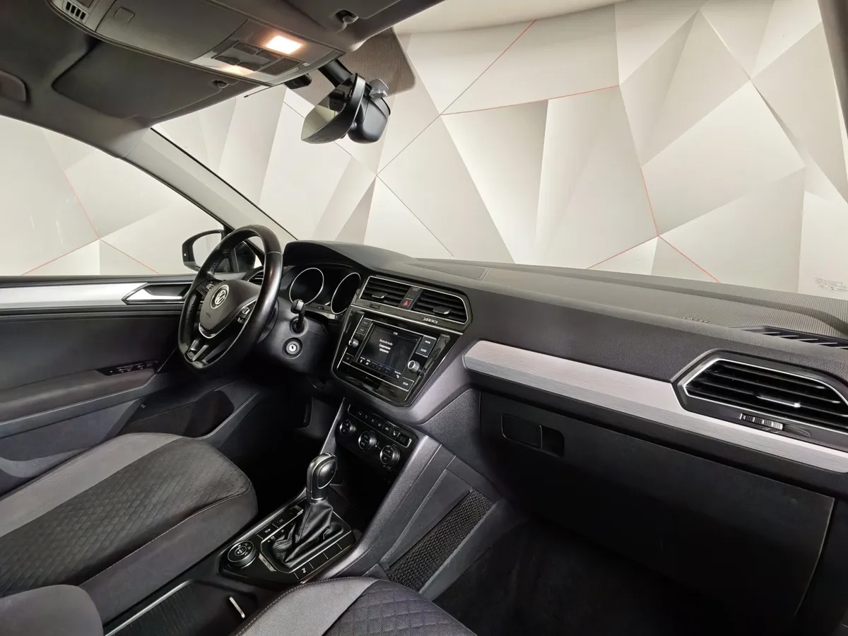 Volkswagen Tiguan 1.4 TSI 4Motion DSG (150 л.с.) Highline Черный в АВИЛОН. Слайд №13