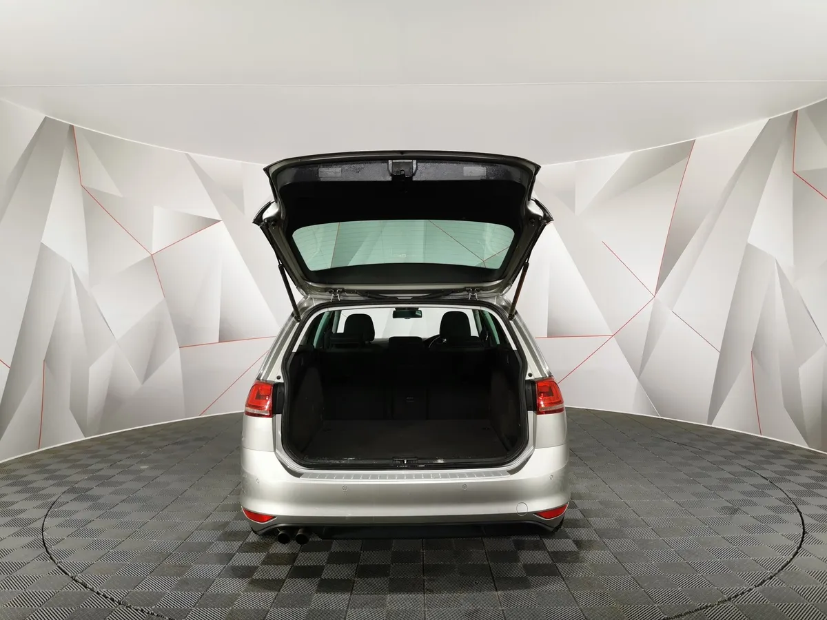 Volkswagen Golf 1.4 TSI BlueMotion DSG (140 л.с.) Highline Серый в АВИЛОН. Слайд №11
