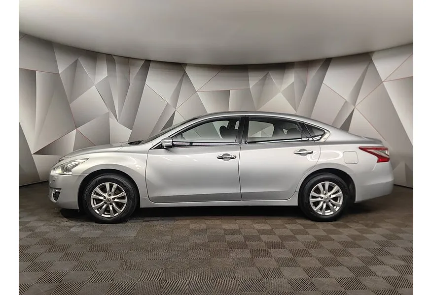 LIVE. Слайд №3