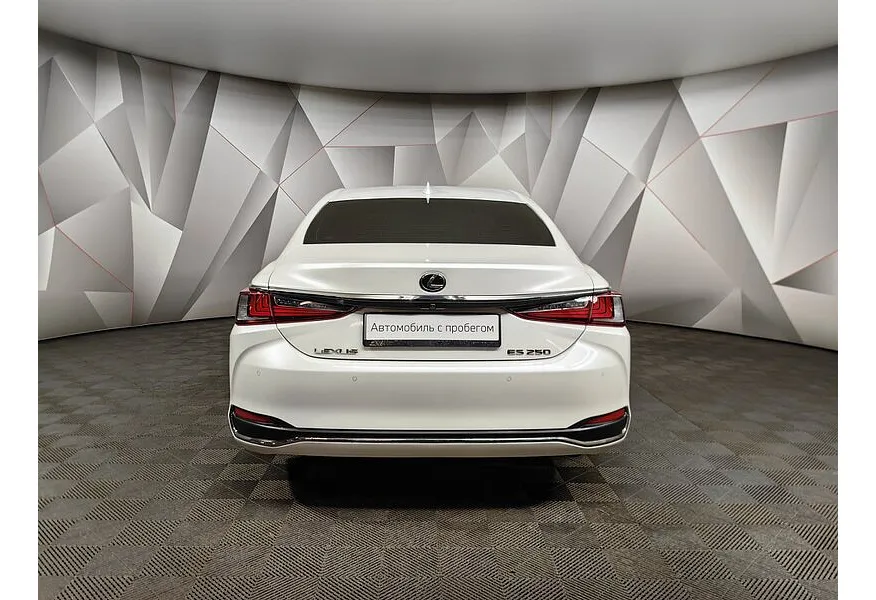 Lexus ES 250 AT (184 л.с.) Белый в АВИЛОН. Слайд №8