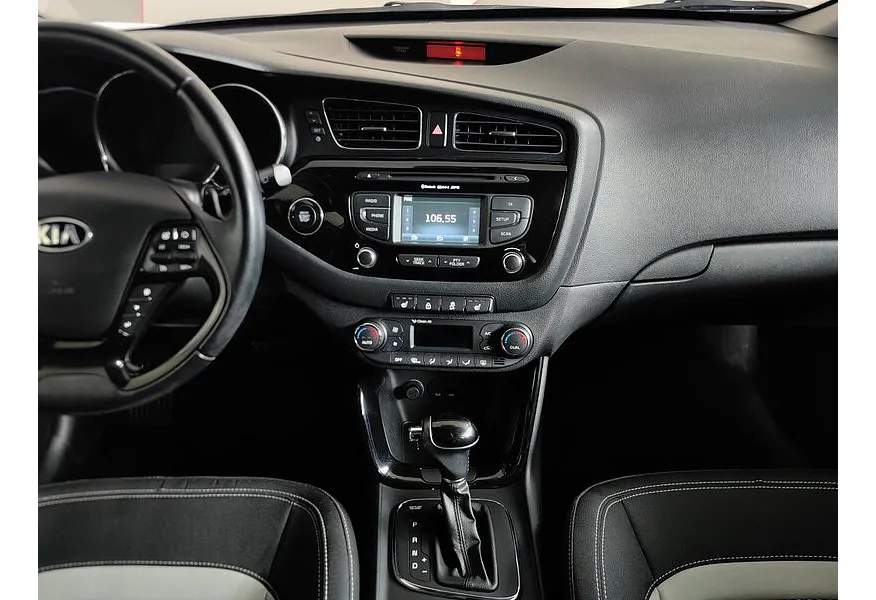 Kia Ceed 1.6 CRDi AT (115 л.с.) Белый в АВИЛОН. Слайд №15