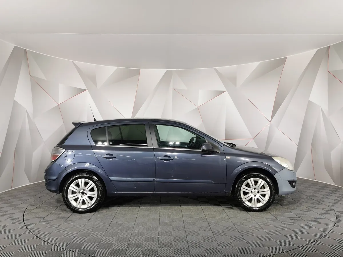 Opel Astra 1.6 MT (105 л.с.) Серый в АВИЛОН. Слайд №6