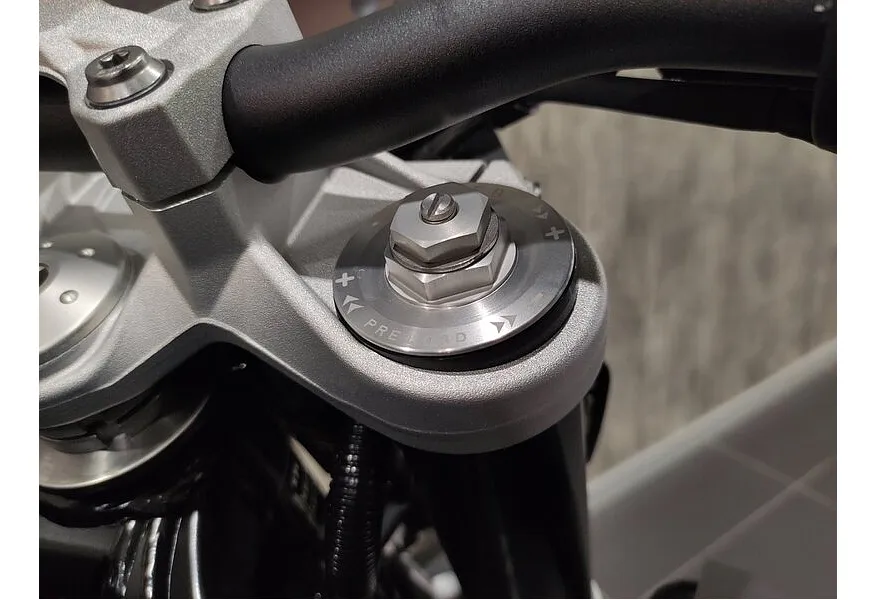 BMW Motorrad F 900 R F 900 R 895 см³ 895 Серый в АВИЛОН. Слайд №9