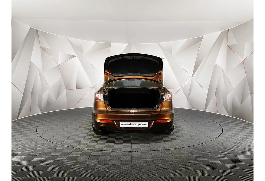 Mazda 3 1.6 AT (105 л.с.) Коричневый в АВИЛОН. Слайд №12