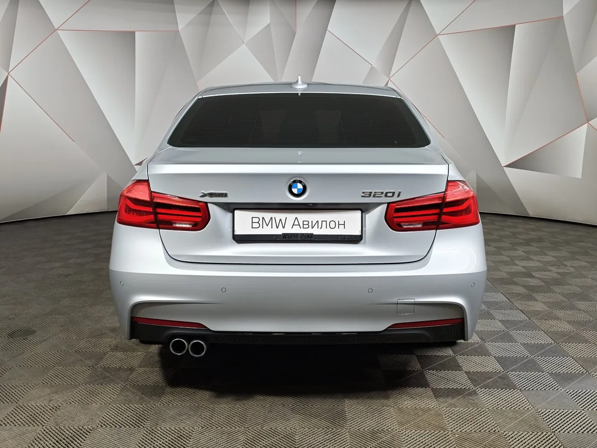 BMW 3 серия 320i xDrive AT (184 л.с.)  M Sports Edition Серебристый в АВИЛОН. Слайд №4