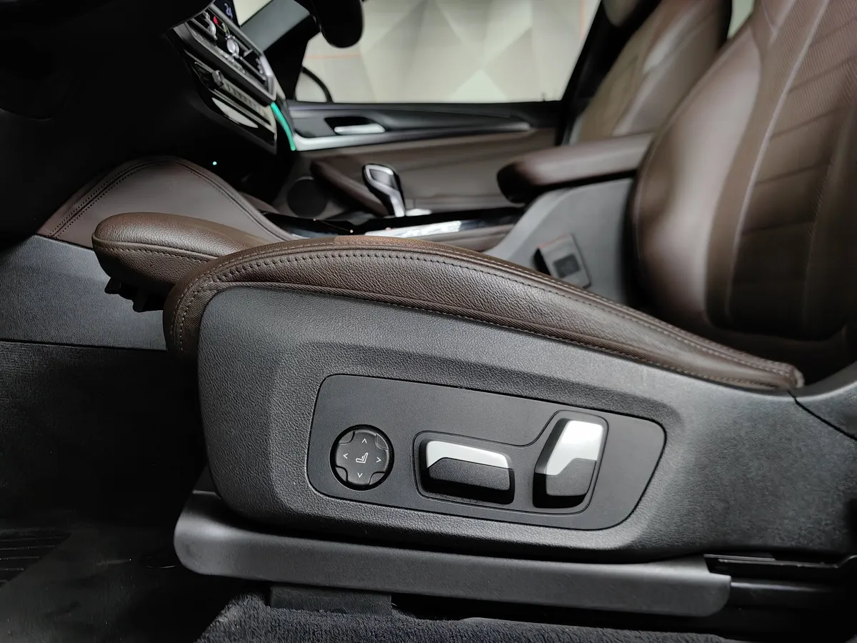BMW X4 xDrive20i Steptronic (184 л.с.) M Sport Белый в АВИЛОН. Слайд №19