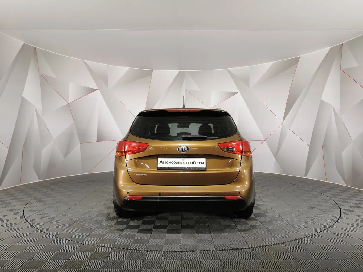 Kia Ceed 1.6 AT (130 л.с.) Luxe Коричневый в АВИЛОН. Слайд №8