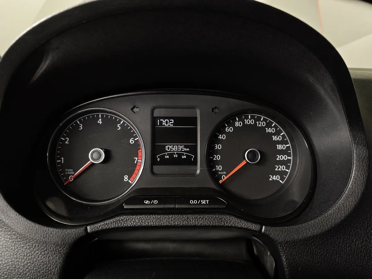 Volkswagen Polo 1.6 MPI MT (110 л.с.) Connect Белый в АВИЛОН. Слайд №18