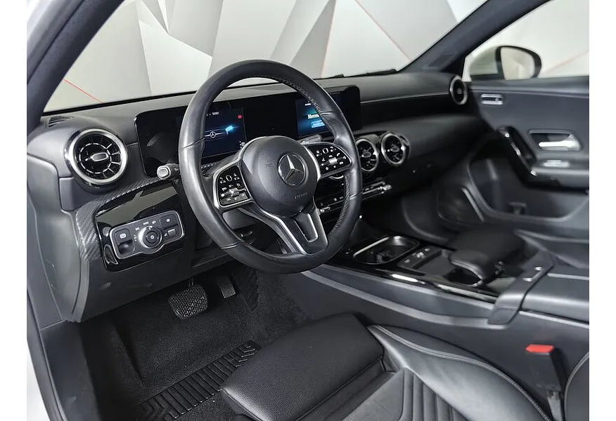 Mercedes-Benz A-Класс A 200 7G-DCT (150 л.с.) Style Белый в АВИЛОН. Слайд №19