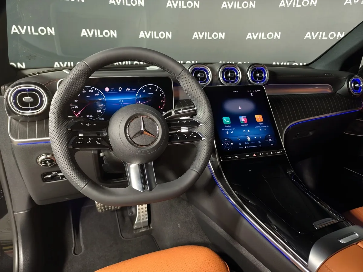 Mercedes-Benz GLC 300 4MATIC 9G-TRONIC (258 л.с.) Черный в АВИЛОН. Слайд №10