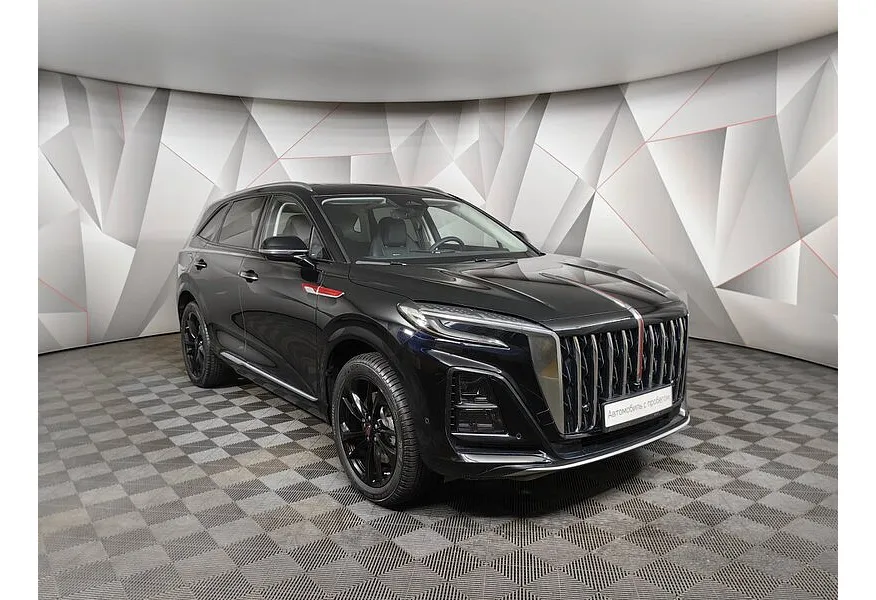 Hongqi HS3 2.0T 8AT 4WD (245 л.с.) Deluxe Черный в АВИЛОН. Слайд №3