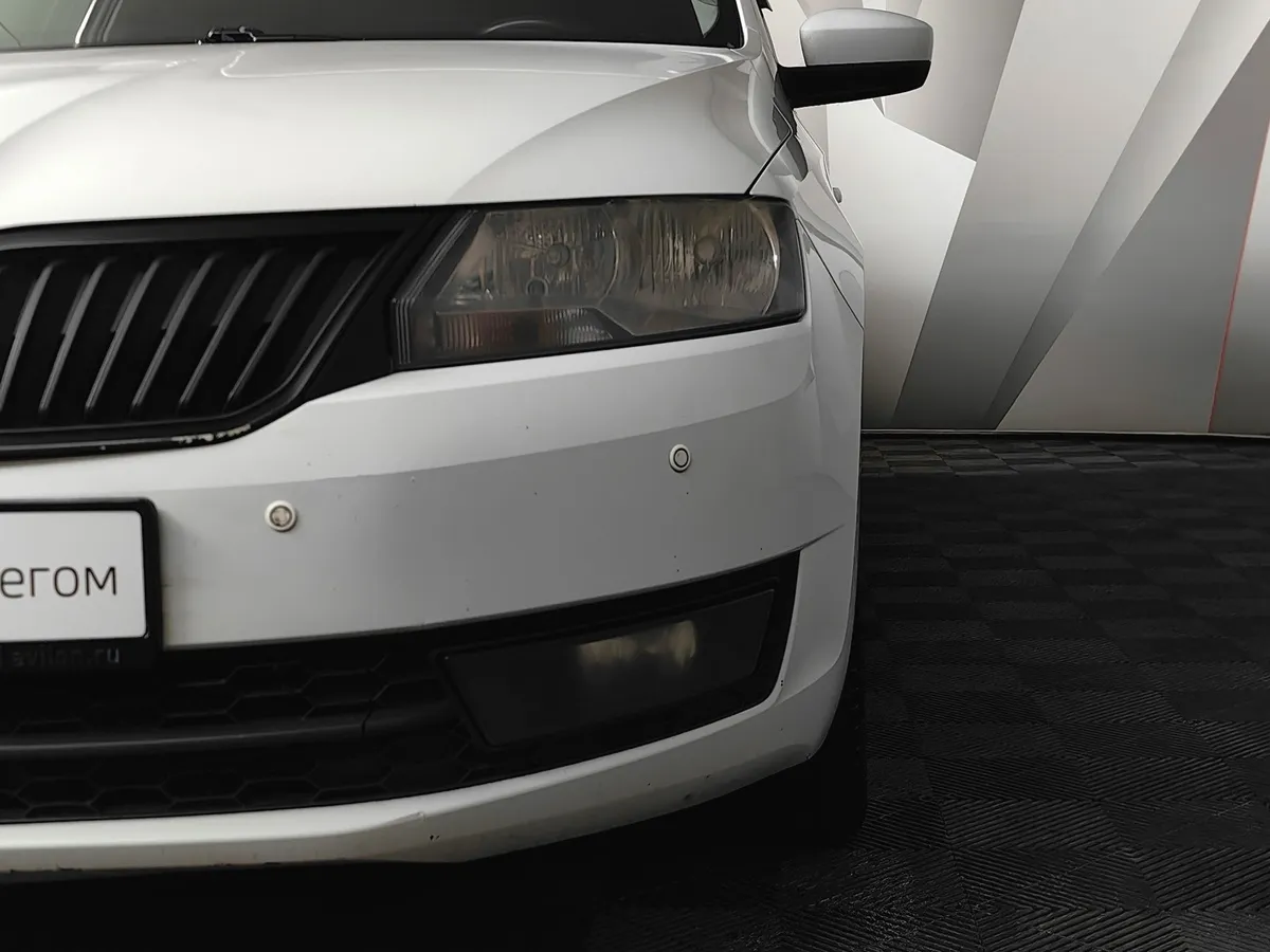 Skoda Rapid 1.4 TSI DSG (125 л.с.) Active Белый в АВИЛОН. Слайд №10