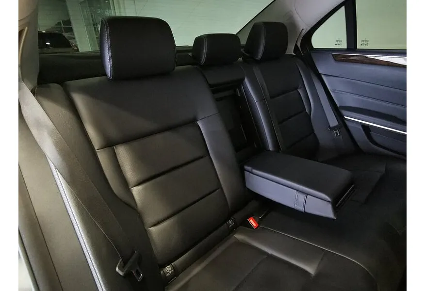 Mercedes-Benz E-Класс E 200 T BlueEfficiency 7G-Tronic Plus (184 л.с.) Серый в АВИЛОН. Слайд №17