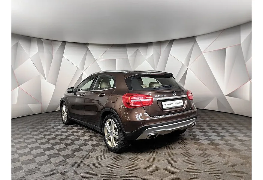 АВИЛОН - Mercedes-Benz GLA 200 7G-DCT (150 л.с.) Особая серия Коричневый - slide 6