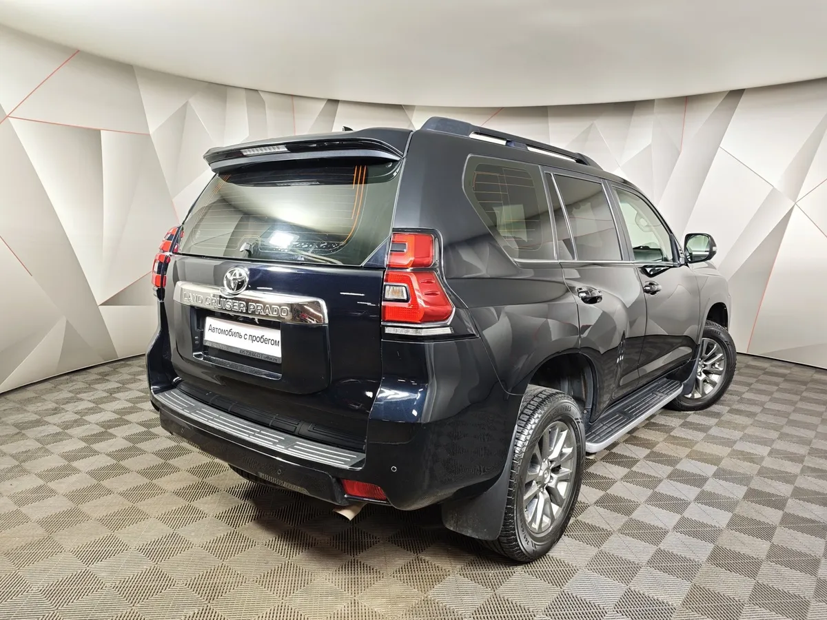 Toyota Land Cruiser Prado 4.0 AT AWD (249 л.с.) Черный в АВИЛОН. Слайд №2