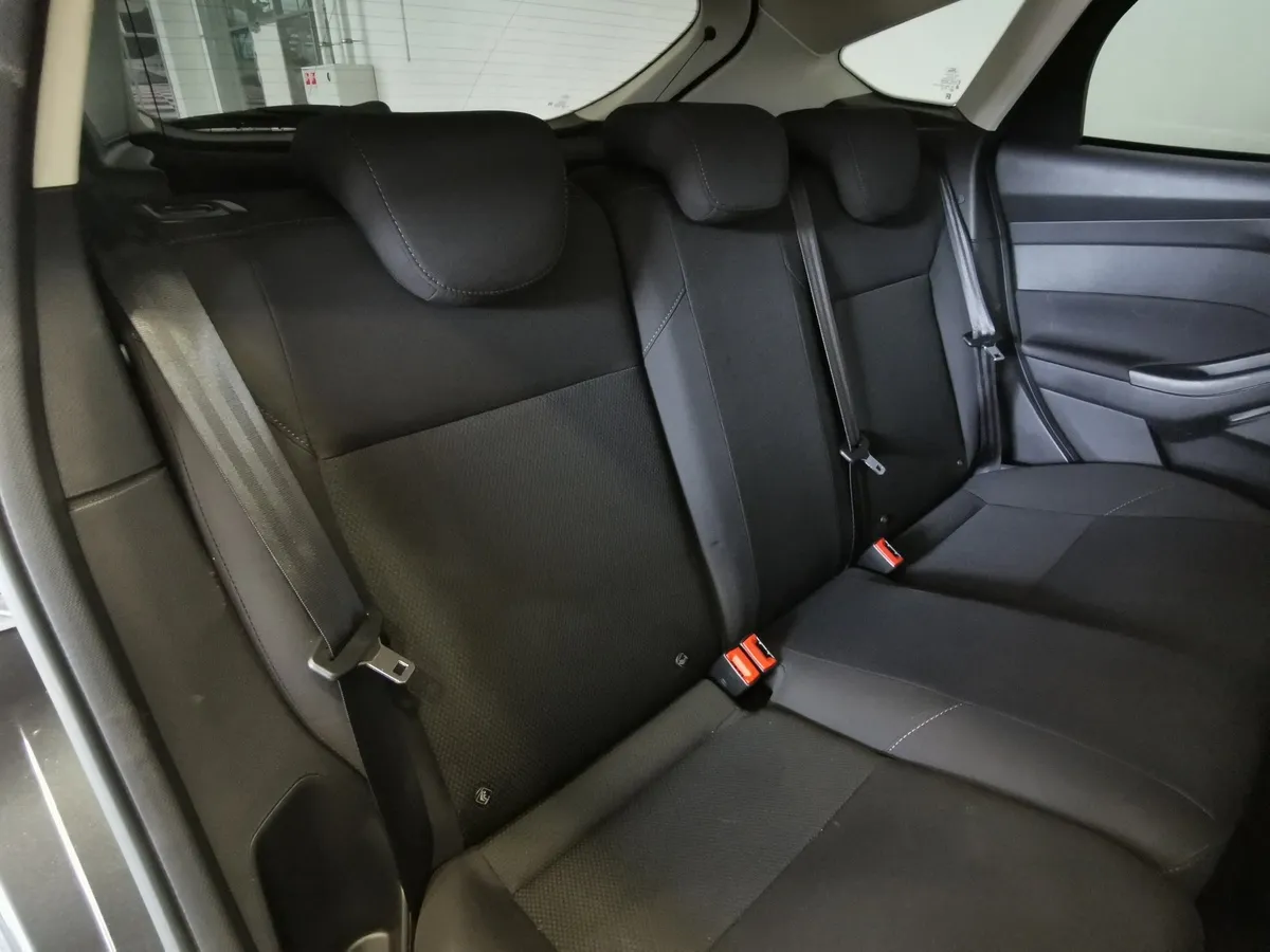 Ford Focus 1.6 Ti-VCT PowerShift (125 л.с.) SYNC Edition Серый в АВИЛОН. Слайд №16