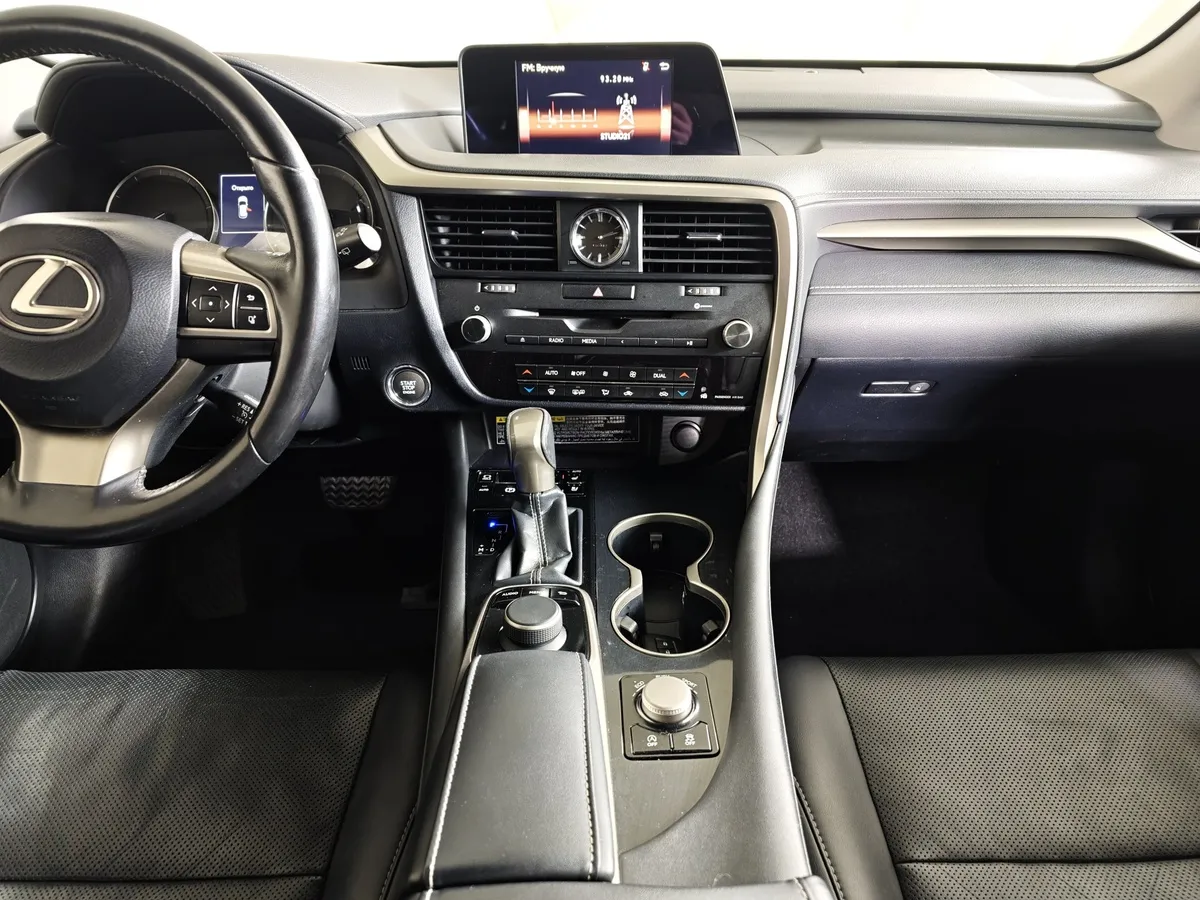 Lexus RX 300 AT AWD (238 л.с.) Executive Белый в АВИЛОН. Слайд №15