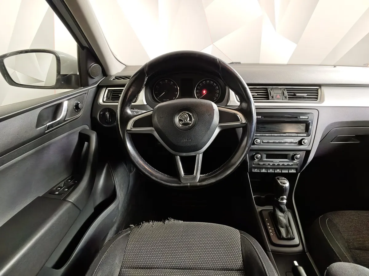 Skoda Rapid 1.4 TSI DSG (122 л.с.) Белый в АВИЛОН. Слайд №19
