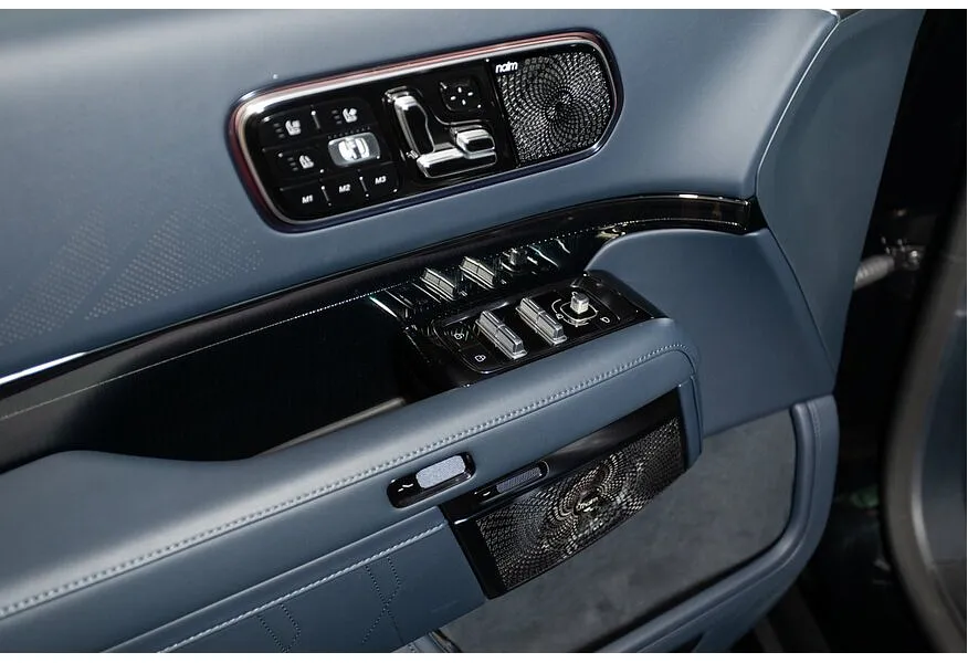 Zeekr 9X 2.0h AT 4WD (1177 л.с.) Ultra Черный в АВИЛОН. Слайд №16