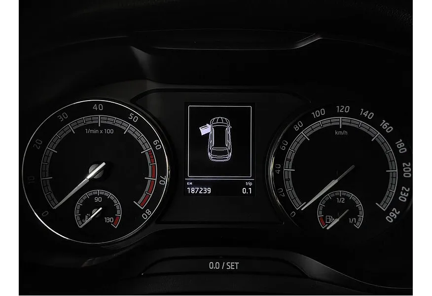АВИЛОН - Skoda Kodiaq 1.4 TSI DSG 4X4 (150 л.с.) Белый - slide 18
