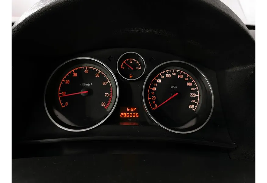 Opel Astra 1.4 ecoFLEX MT (90 л.с.) Белый в АВИЛОН. Слайд №18