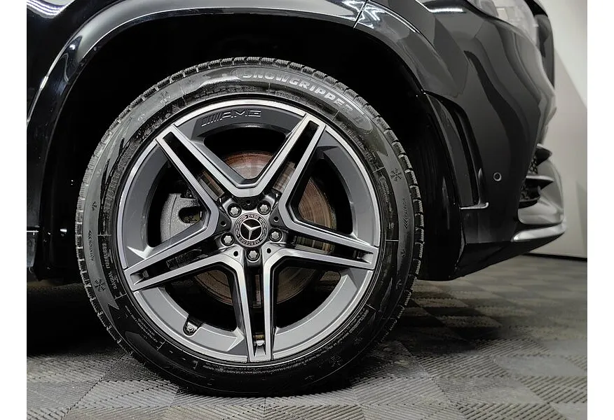 Mercedes-Benz GLS 450 9G-TRONIC 4Matic (367 л.с.) First Class Черный в АВИЛОН. Слайд №9