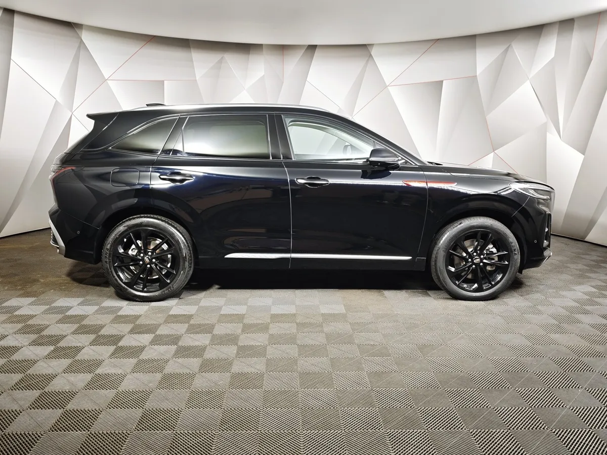 Hongqi HS3 2.0T 8AT 4WD (245 л.с.) Делюкс Черный в АВИЛОН. Слайд №6