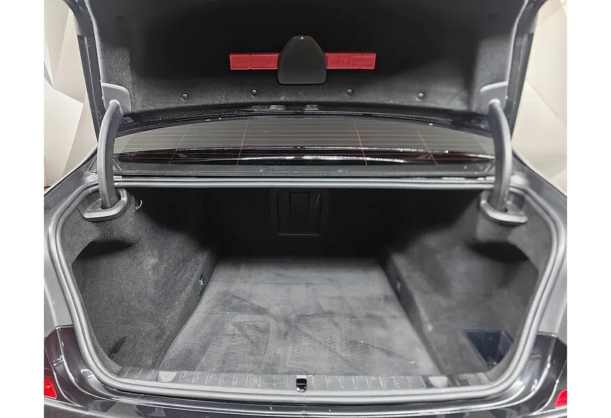 LIVE. Слайд №4