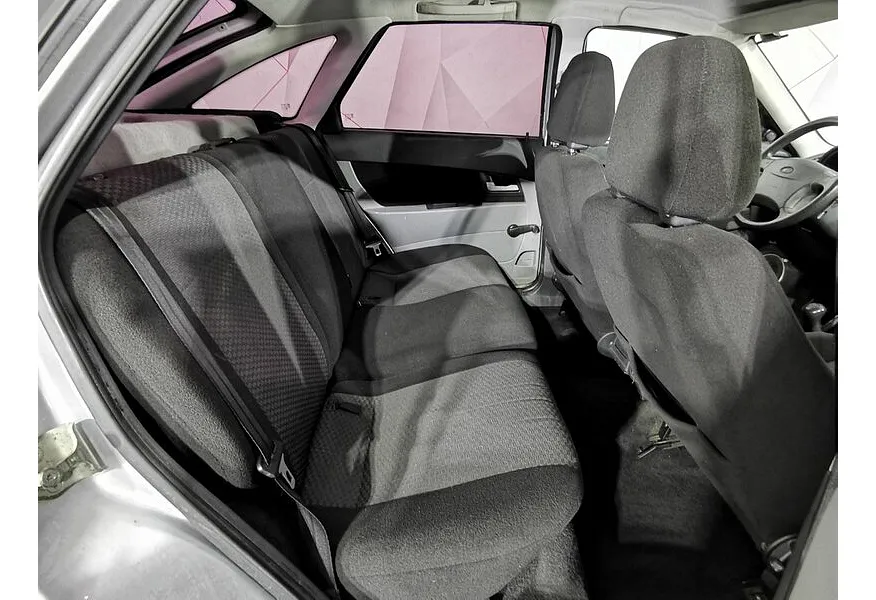 ВАЗ (Lada) Priora 1.6 MT 16 кл (Евро-4) (98 л.с.) Серебристый в АВИЛОН. Слайд №17